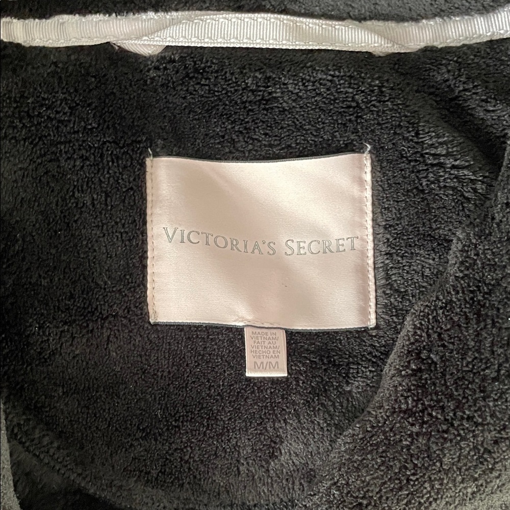 Cozy Plush Victoria Secret black robe women’s size medium - Picture 3 of 5